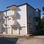Kiko * Rogoznica (Sibenik-Knin)